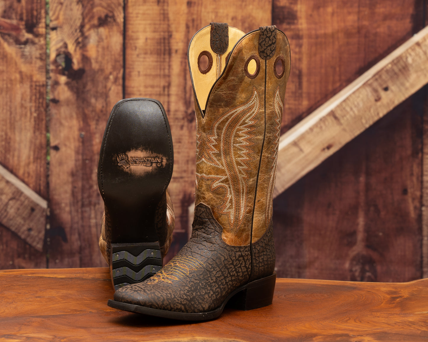 Tan Stud™ Men's Boot