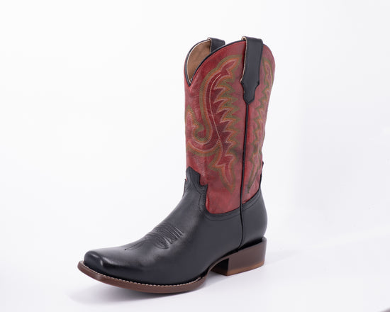 Mountain Filly™ Women's Boot In Black/Red